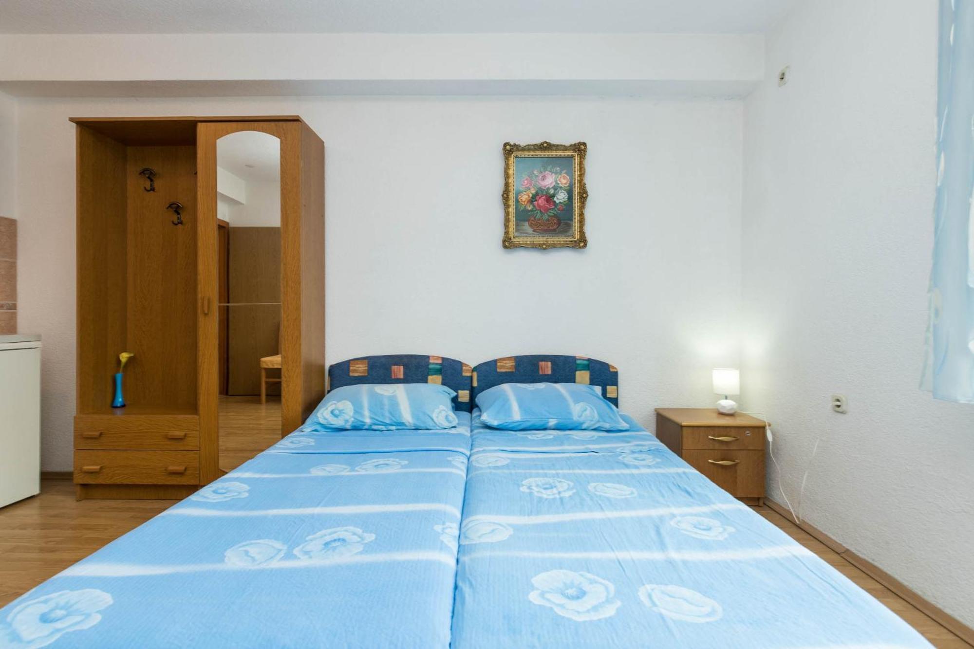 Apartments Cipetic Kastela Bagian luar foto