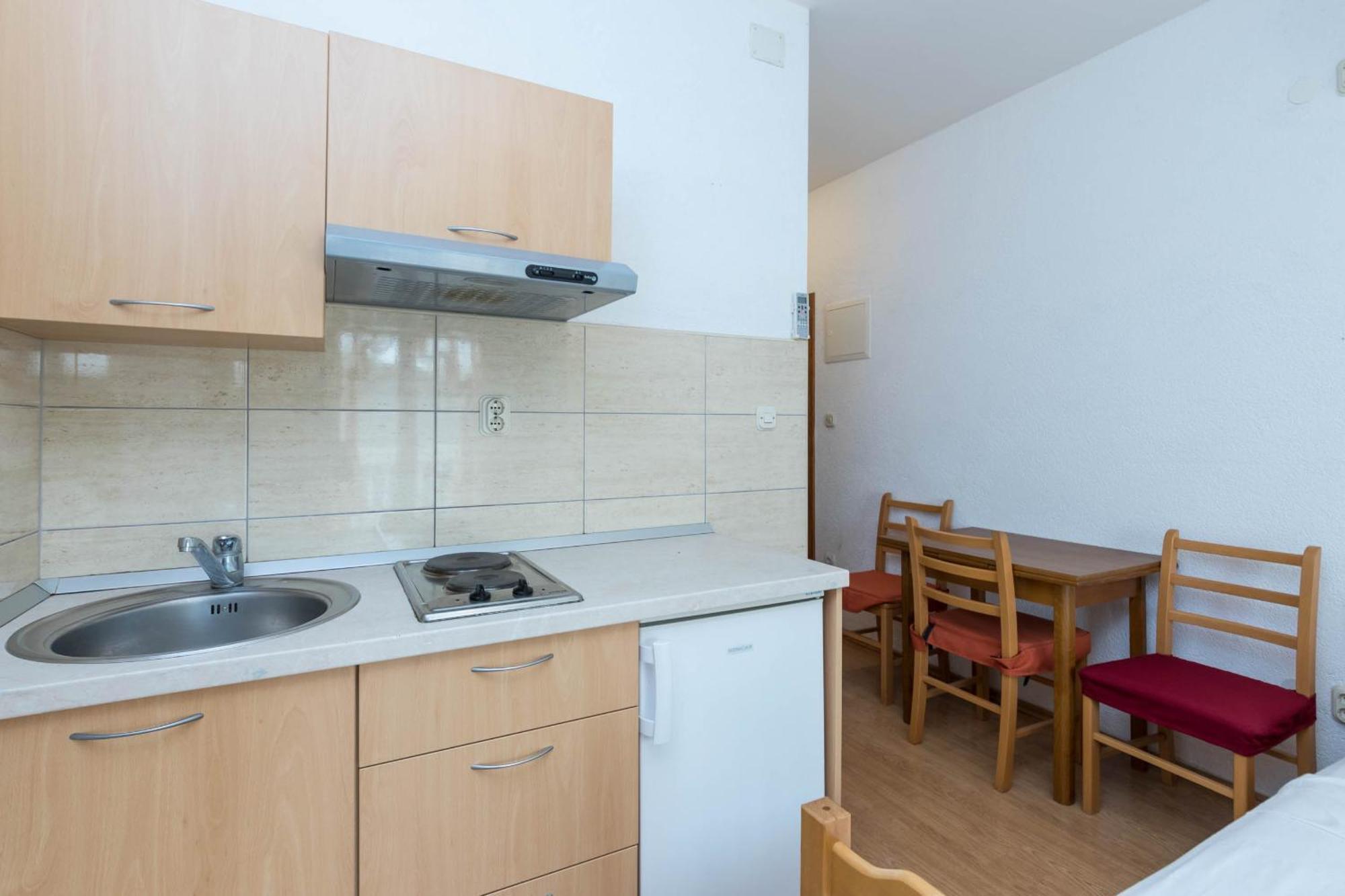 Apartments Cipetic Kastela Bagian luar foto