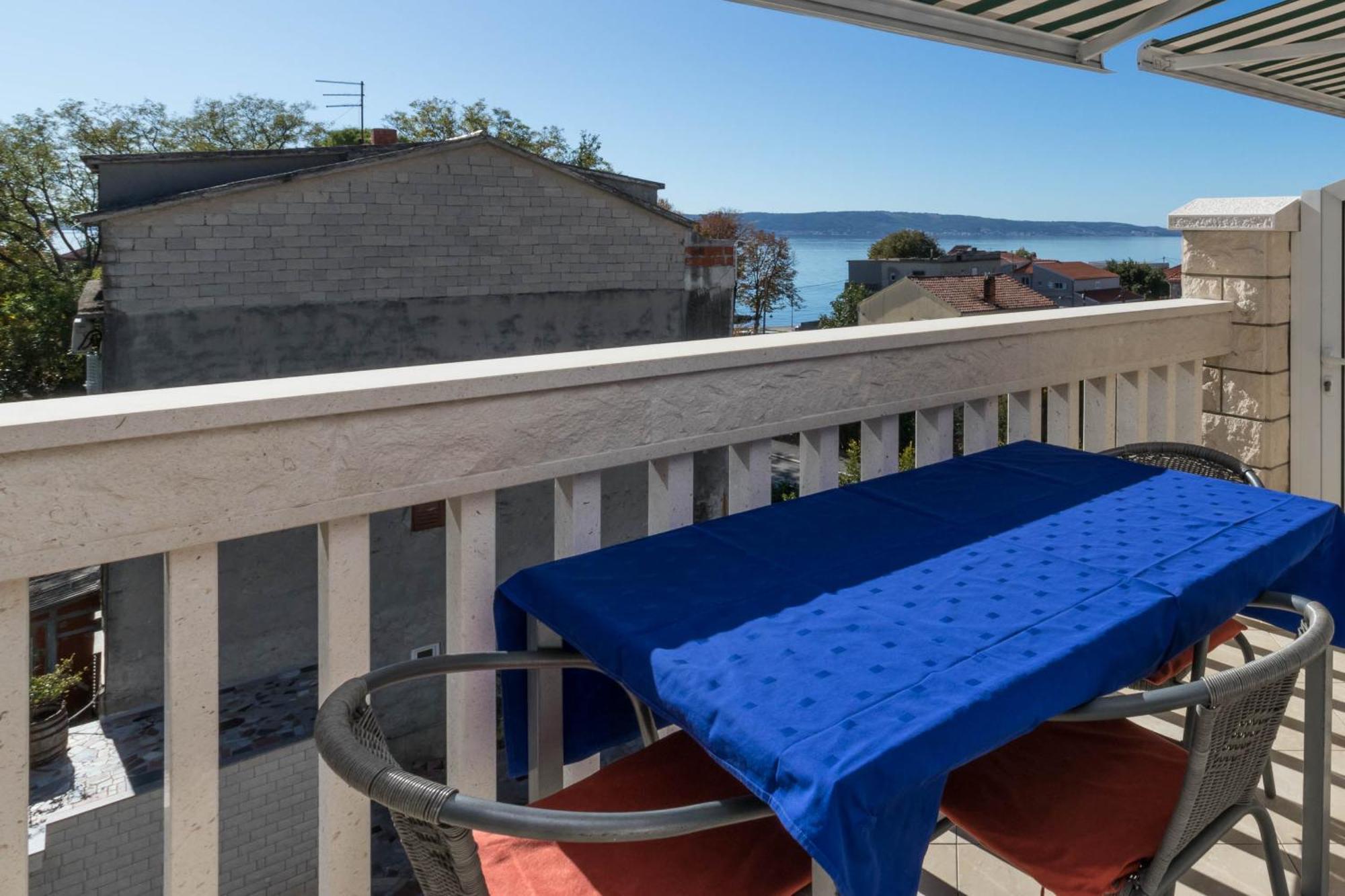 Apartments Cipetic Kastela Bagian luar foto