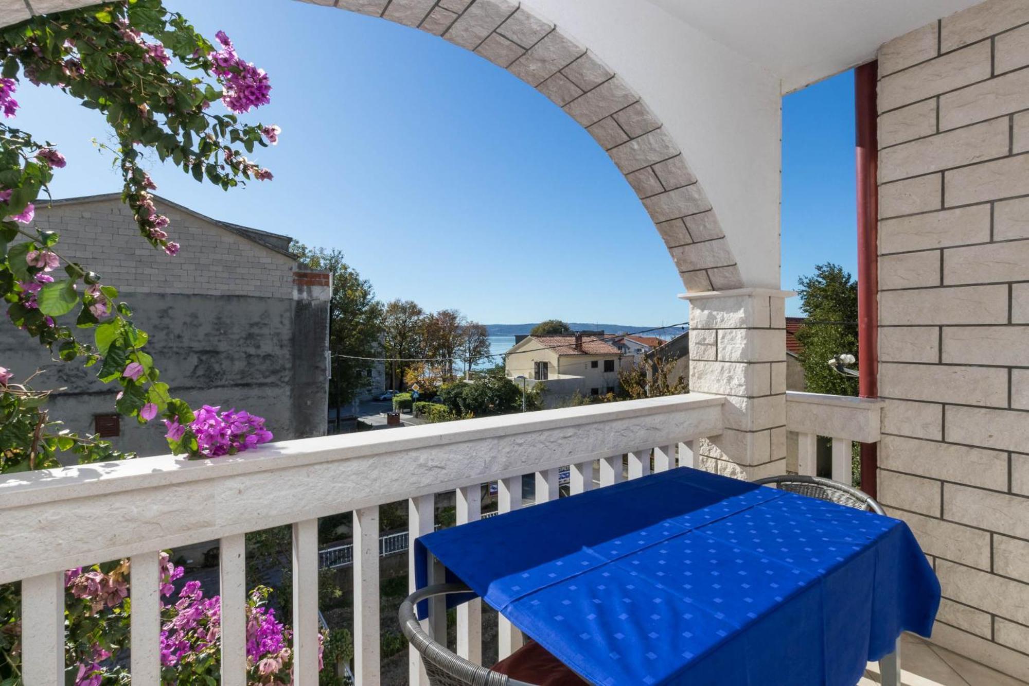 Apartments Cipetic Kastela Bagian luar foto